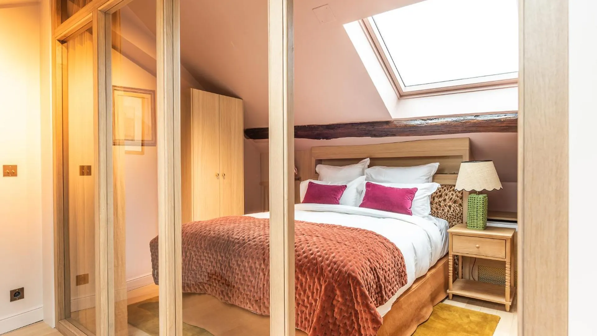 Aparthotel Maison La Boheme Montmartre - Studios & Apartments Paris