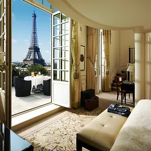 Shangri-la Hotel, Parigi