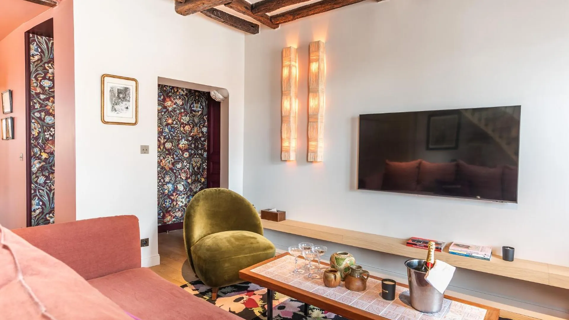 Aparthotel Maison La Boheme Montmartre - Studios & Apartments Paris France