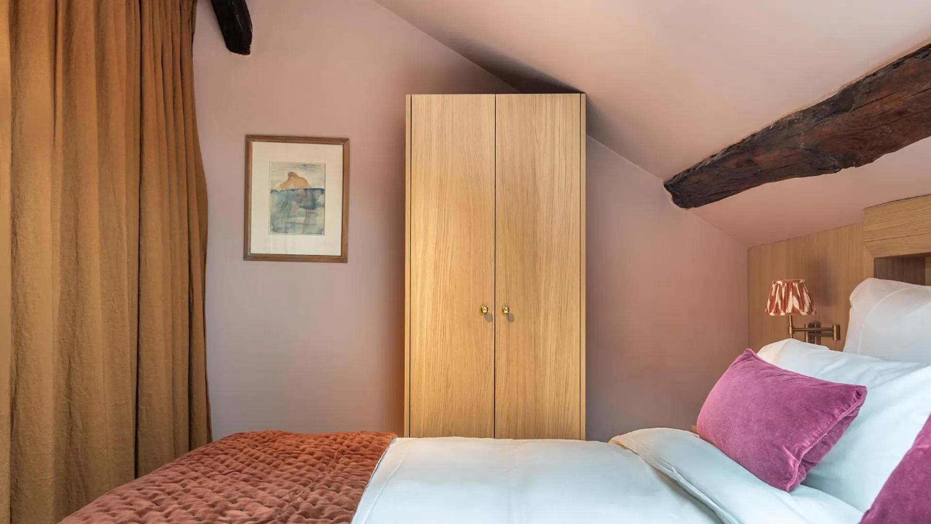 Apartahotel Maison La Boheme Montmartre - Studios & Apartments París Francia