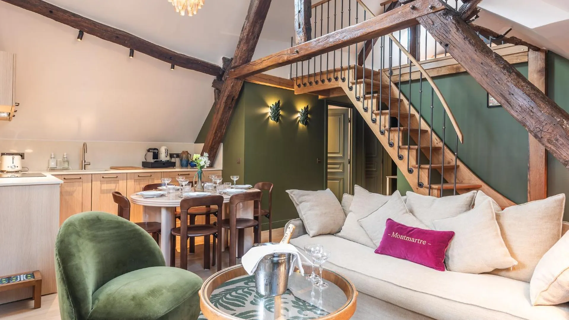 Maison La Boheme Montmartre - Studios & Apartments Paris