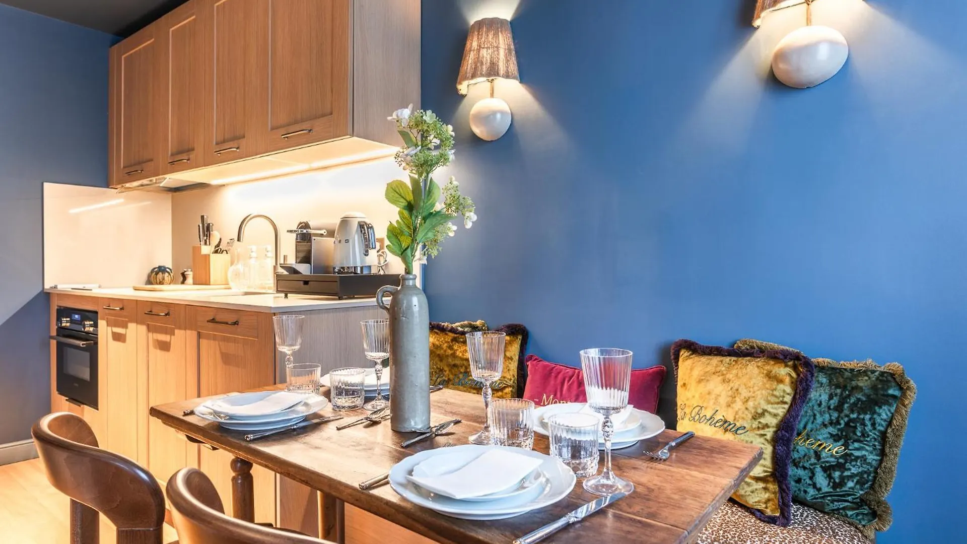 Maison La Boheme Montmartre - Studios & Apartments Paris Fransa