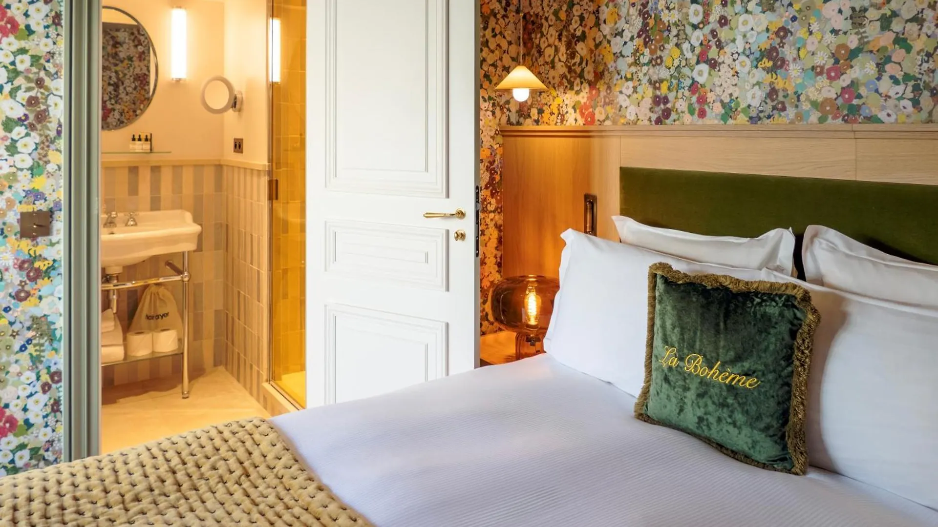 Maison La Boheme Montmartre - Studios & Apartments Paris Fransa